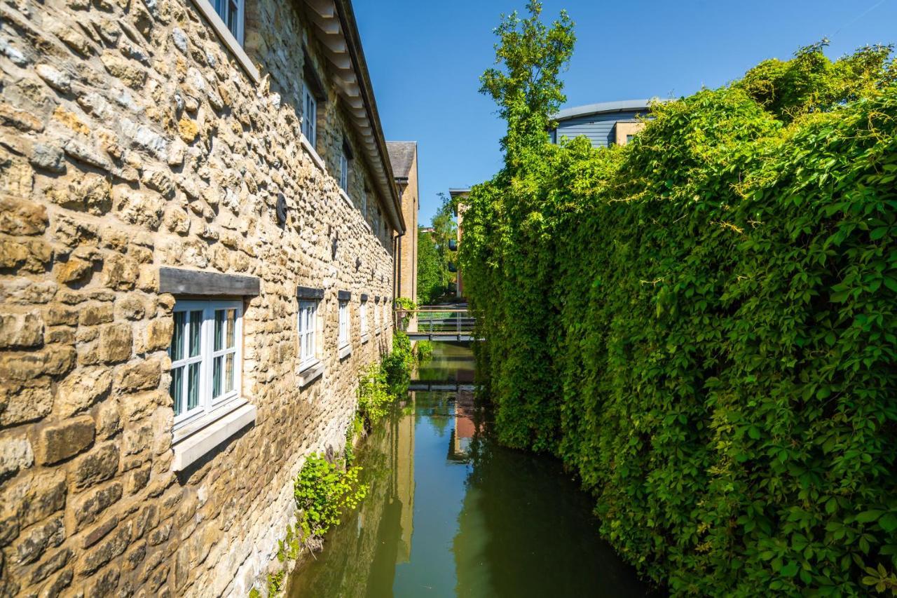 Central Waterside Oxford Dış mekan fotoğraf